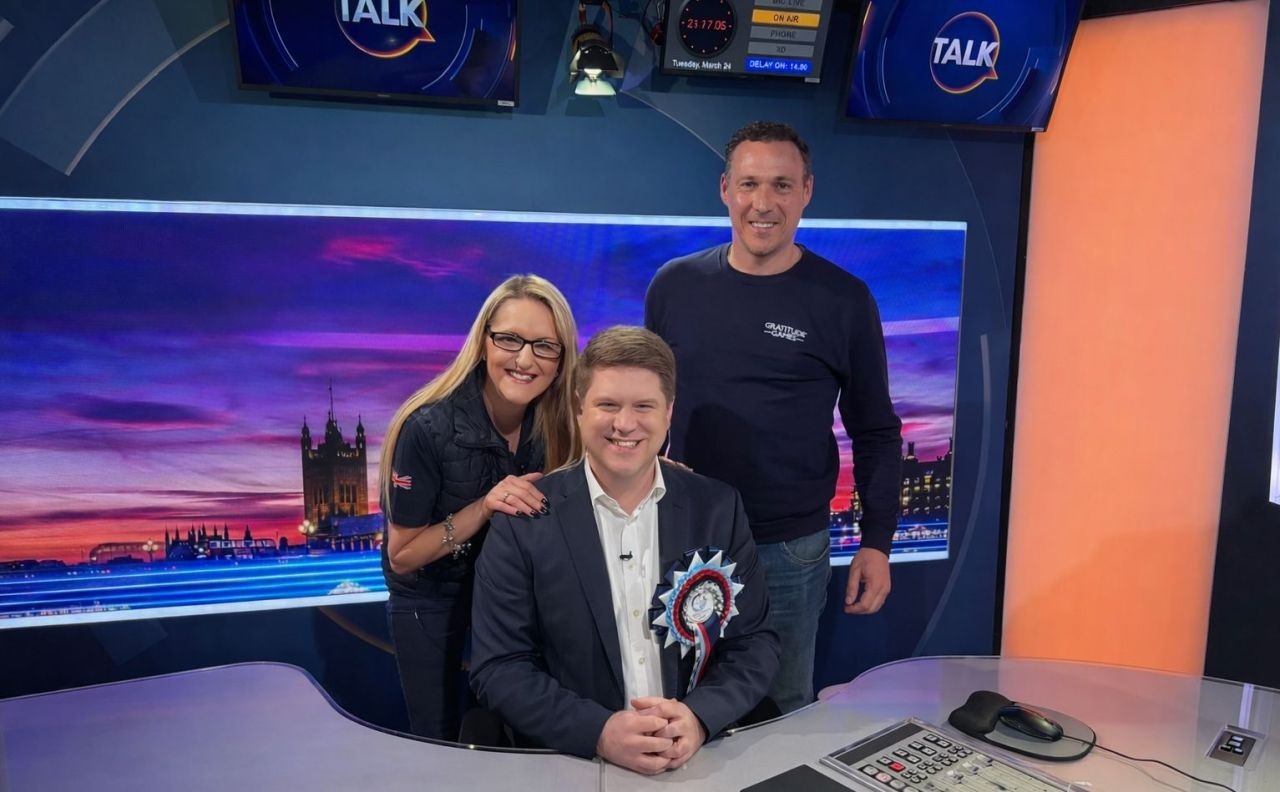 Picture of Debi, Mike & Peter Cardwell